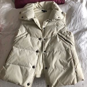 Sleeveless leather jacket